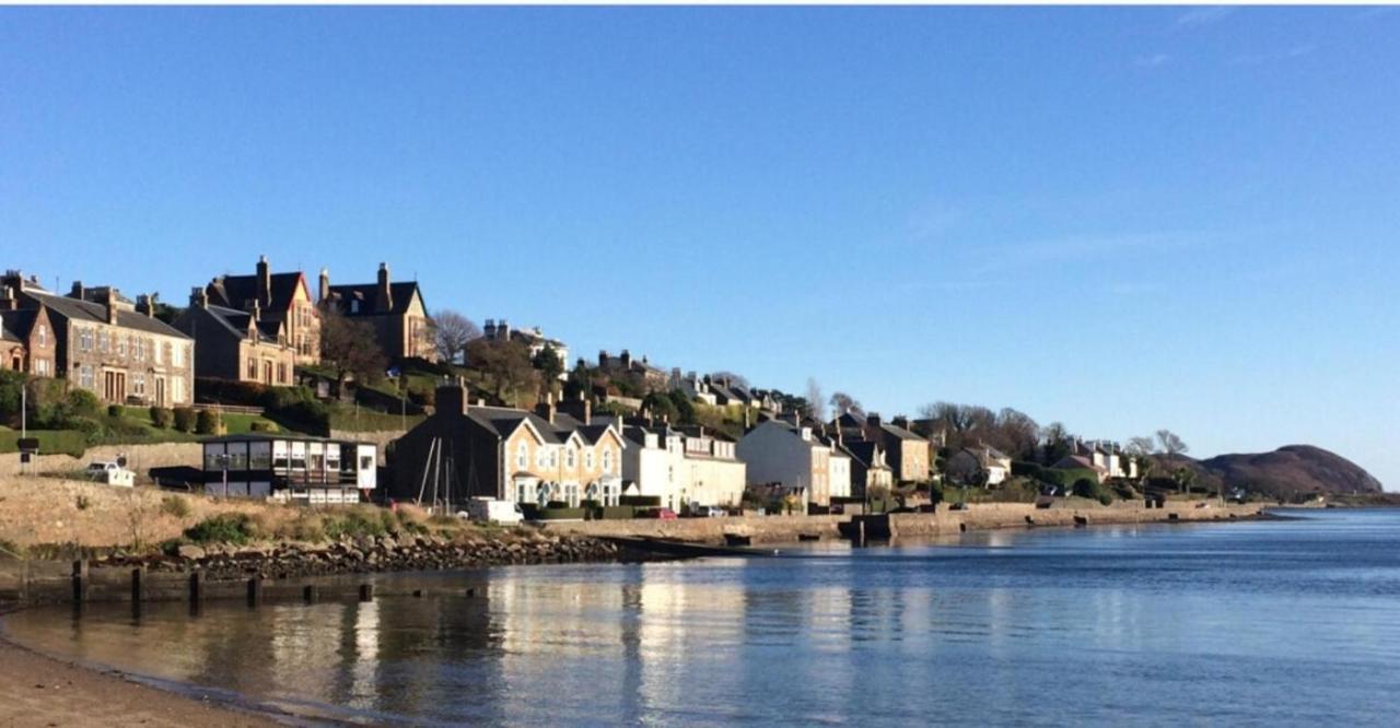 Inviting 1-Bed Apartment In Campbeltown Loch Views Exterior photo
