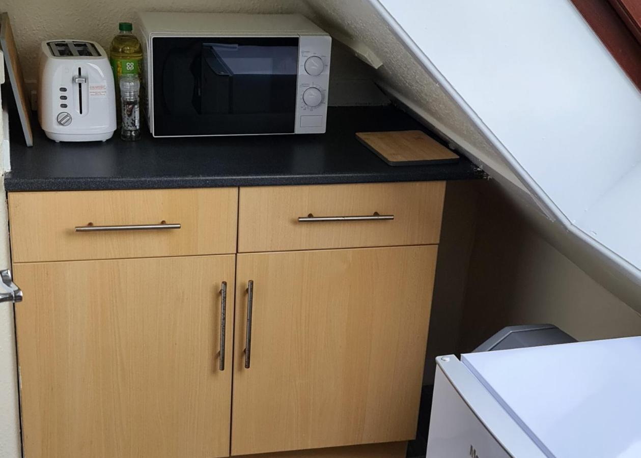 Inviting 1-Bed Apartment In Campbeltown Loch Views Exterior photo
